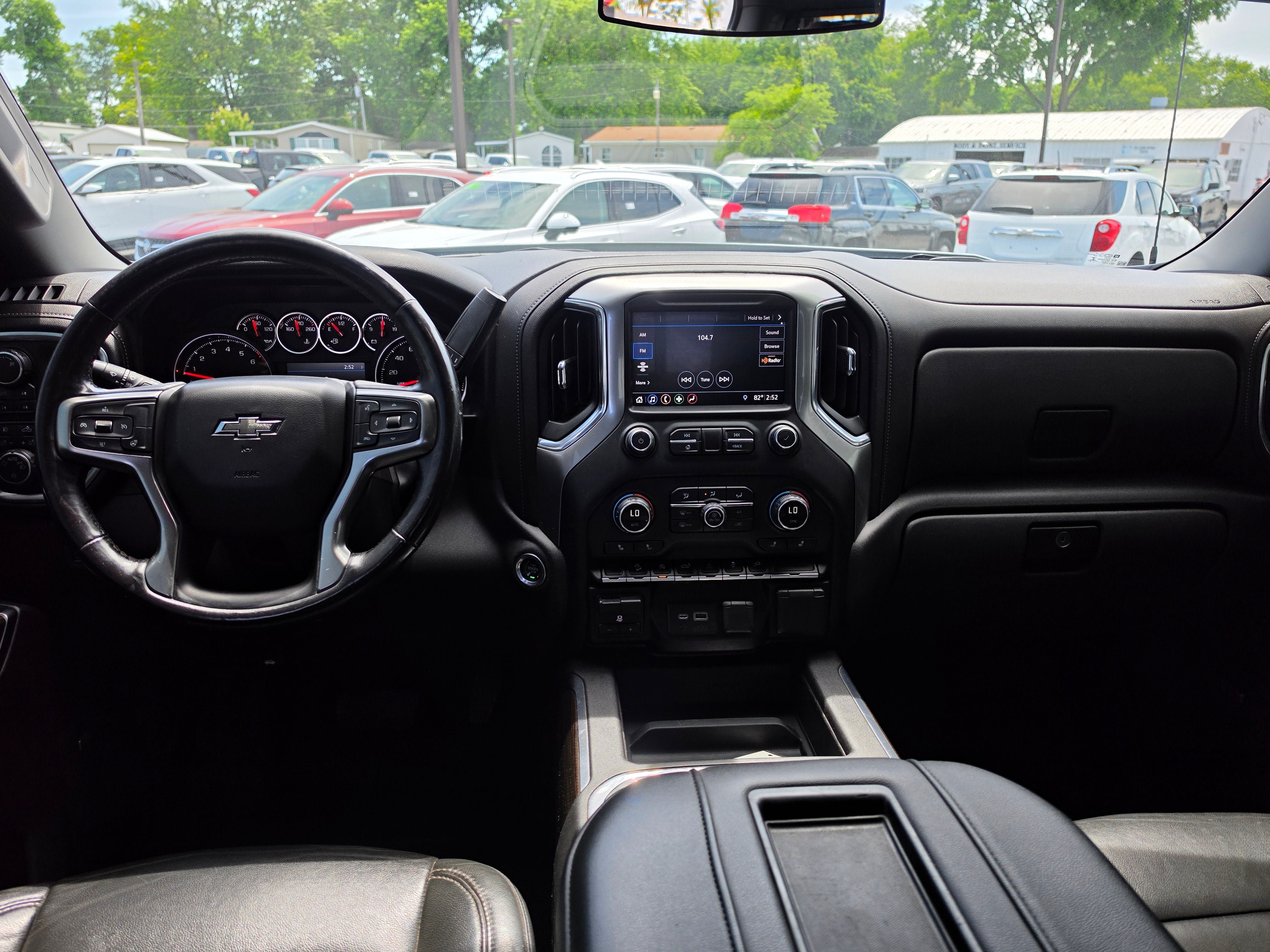 Used 2019 Chevrolet Silverado 1500 LT Trail Boss AWD/4WD image 9