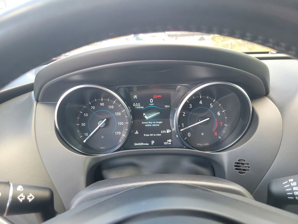 Used 2020 Jaguar F-PACE Premium image 28