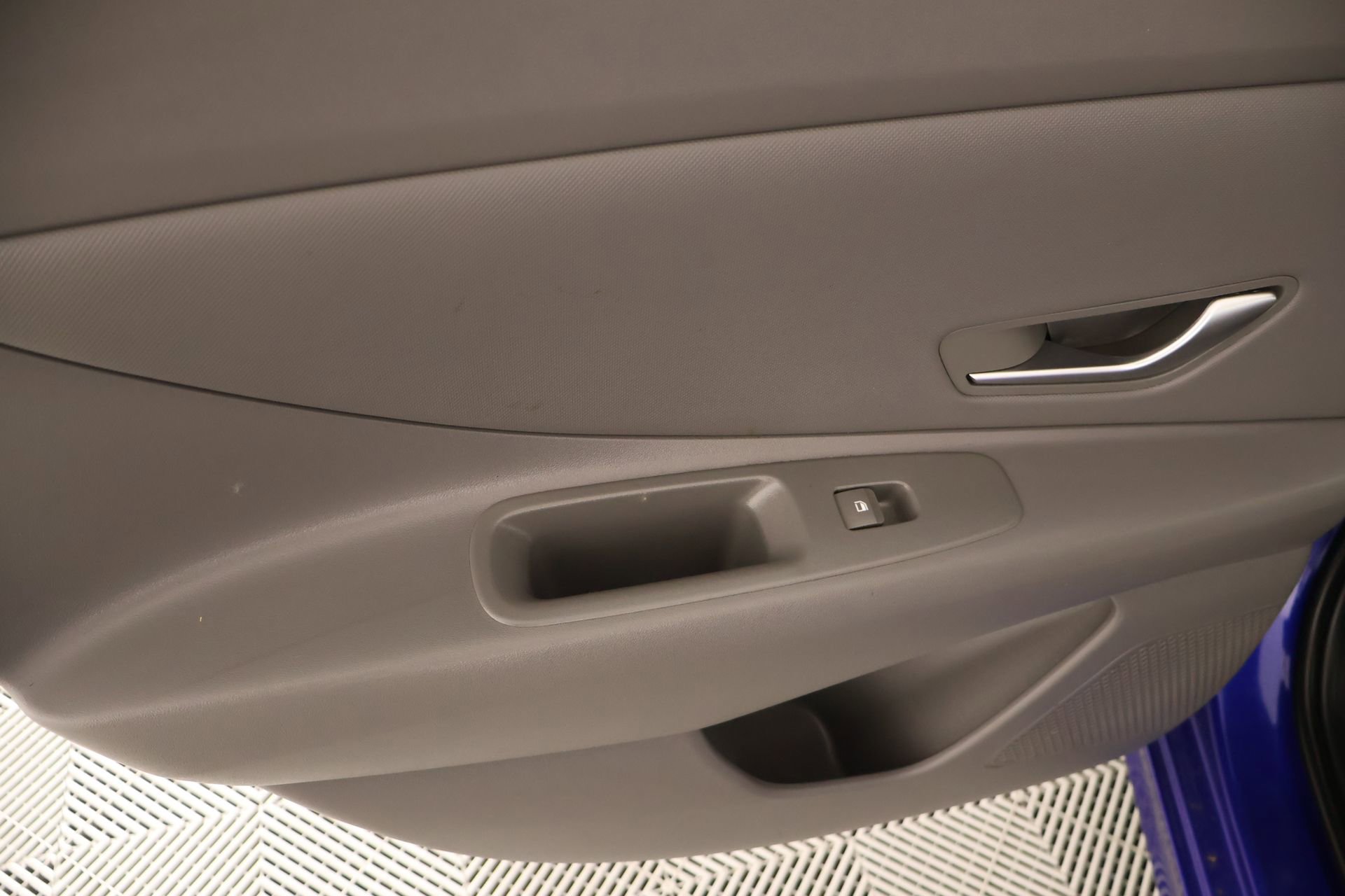 Used 2025 Hyundai Elantra Sport image 15