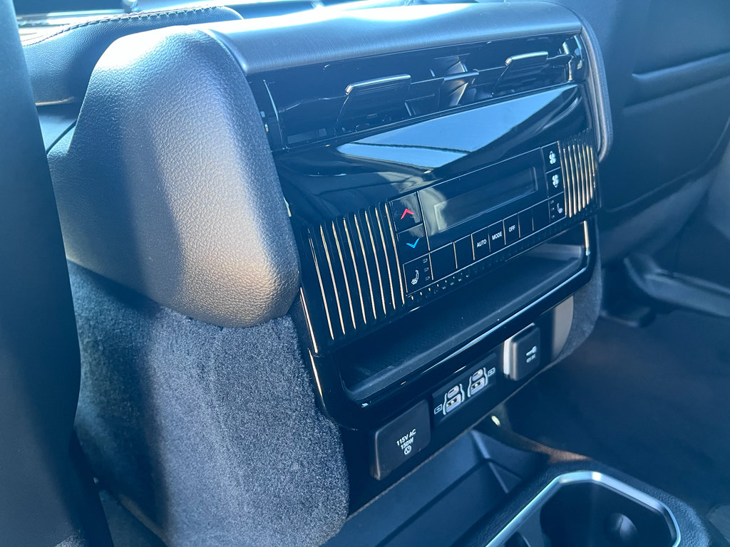 New 2026 Jeep Grand Wagoneer Limited AWD/4WD image 17