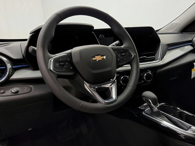 New 2026 Chevrolet Trax LT w/ Driver Confidence Package FWD image 17