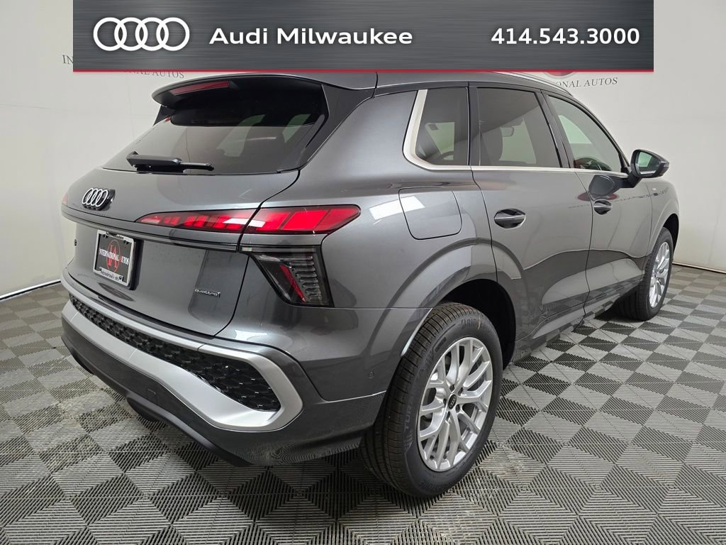 New 2026 Audi Q3 quattro 2.0T AWD/4WD image 4