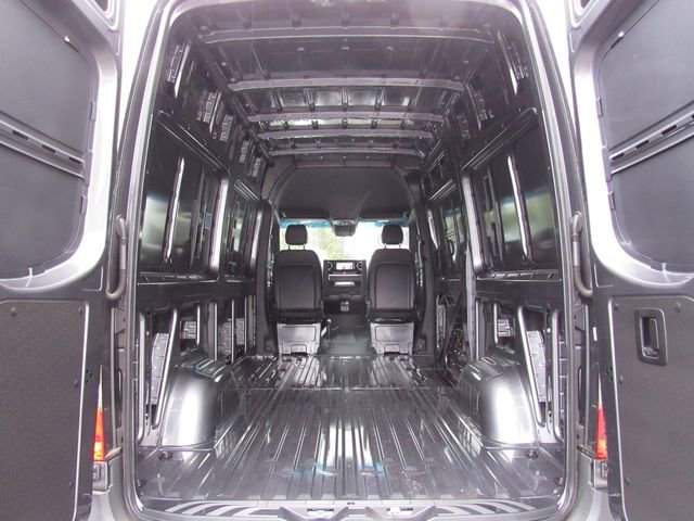 Used 2022 Mercedes-Benz Sprinter 144 Cargo image 23