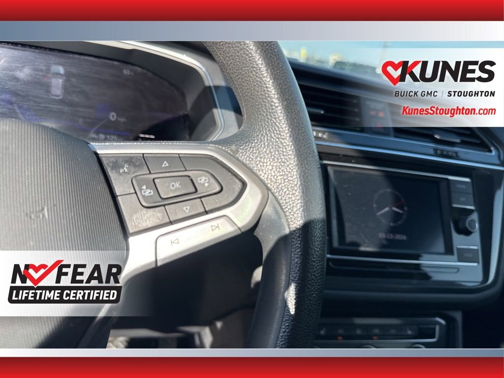 Used 2022 Volkswagen Tiguan S image 28