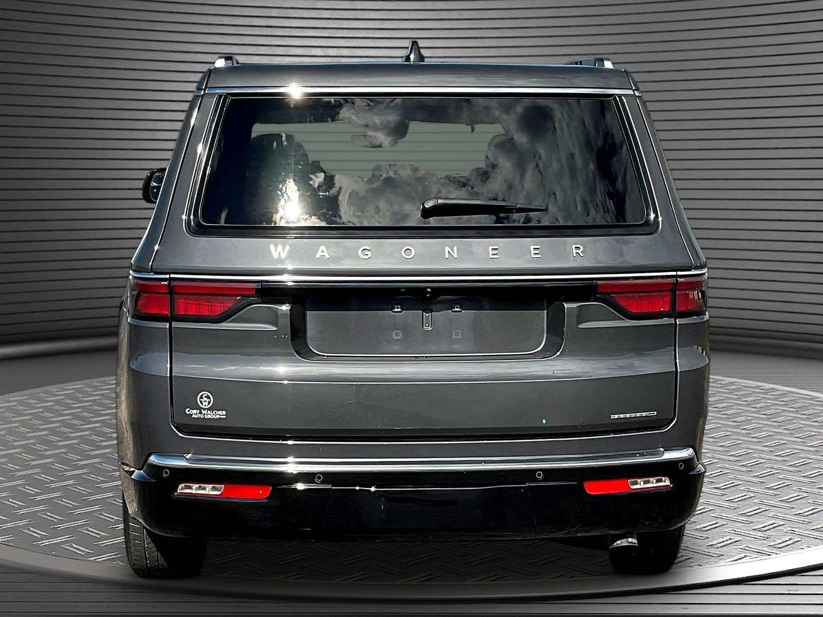 Used 2024 Jeep Wagoneer Series II w/ Flexible Seating Group RWD image 6