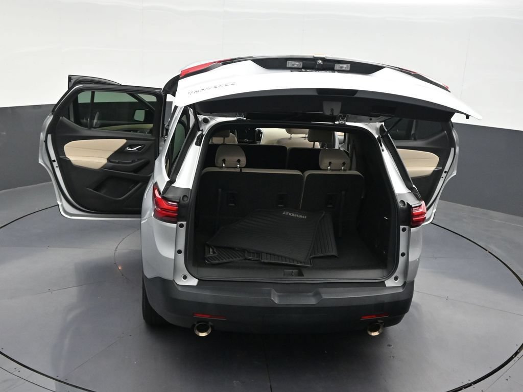 Used 2022 Chevrolet Traverse LS FWD image 42