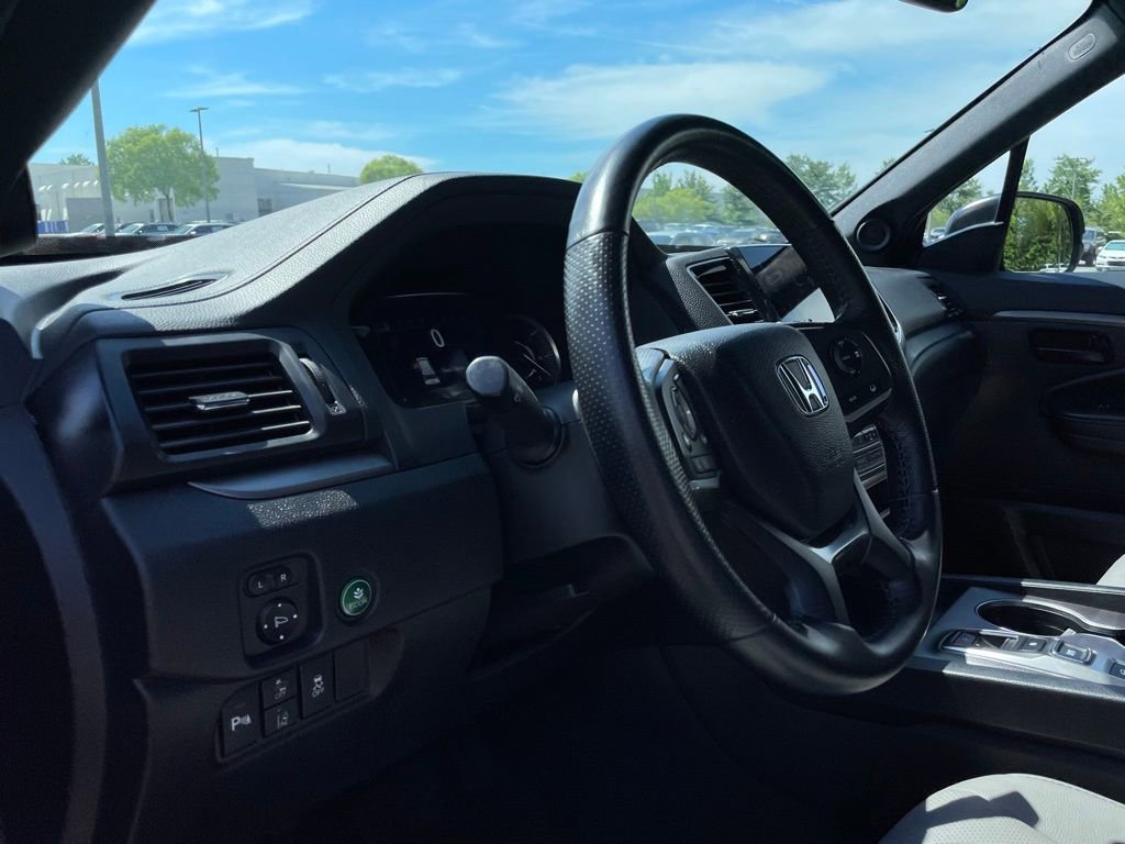 Certified 2024 Honda Passport EX-L image 28