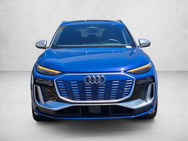 Certified 2025 Audi SQ6 e-tron Premium Plus w/ Premium Plus AWD/4WD image 2