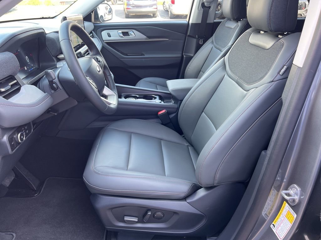 New 2026 Ford Explorer Active w/ Active Comfort Package image 14