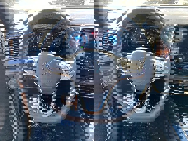 New 2026 Volkswagen Atlas Cross Sport SEL Premium R-Line image 30