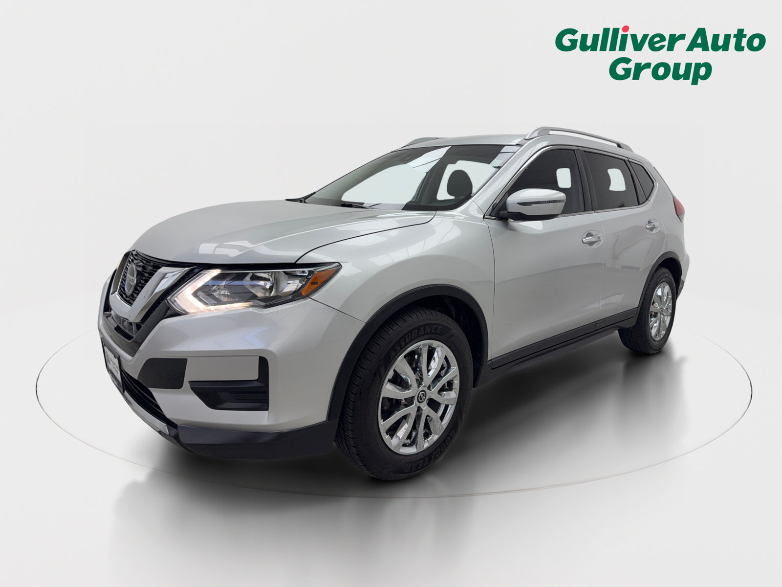 Used 2019 Nissan Rogue S w/ Special Edition Package FWD image 2
