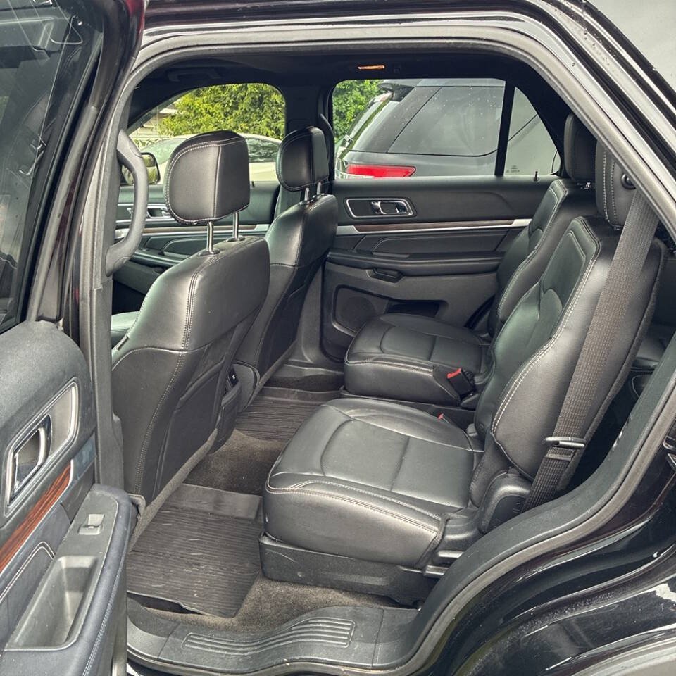 Used 2017 Ford Explorer Limited AWD/4WD image 21