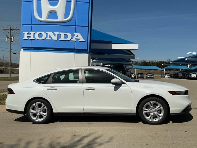 New 2026 Honda Accord LX image 2