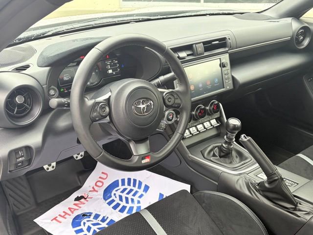 Used 2023 Toyota GR86 Premium image 32