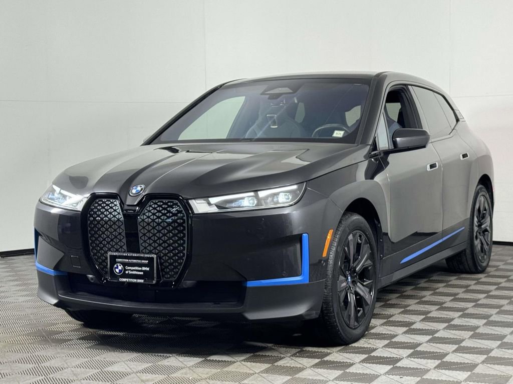 Used 2023 BMW iX xDrive50 w/ BMW I Signature Blue Package AWD/4WD image 7
