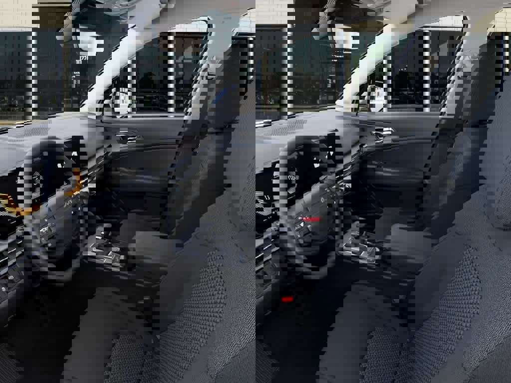 New 2026 Kia Sportage LX image 17