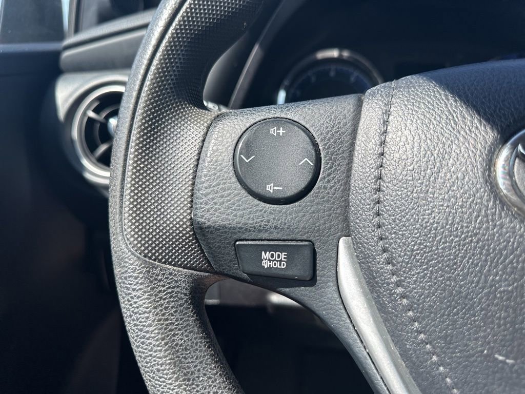 Used 2019 Toyota Corolla LE FWD image 20