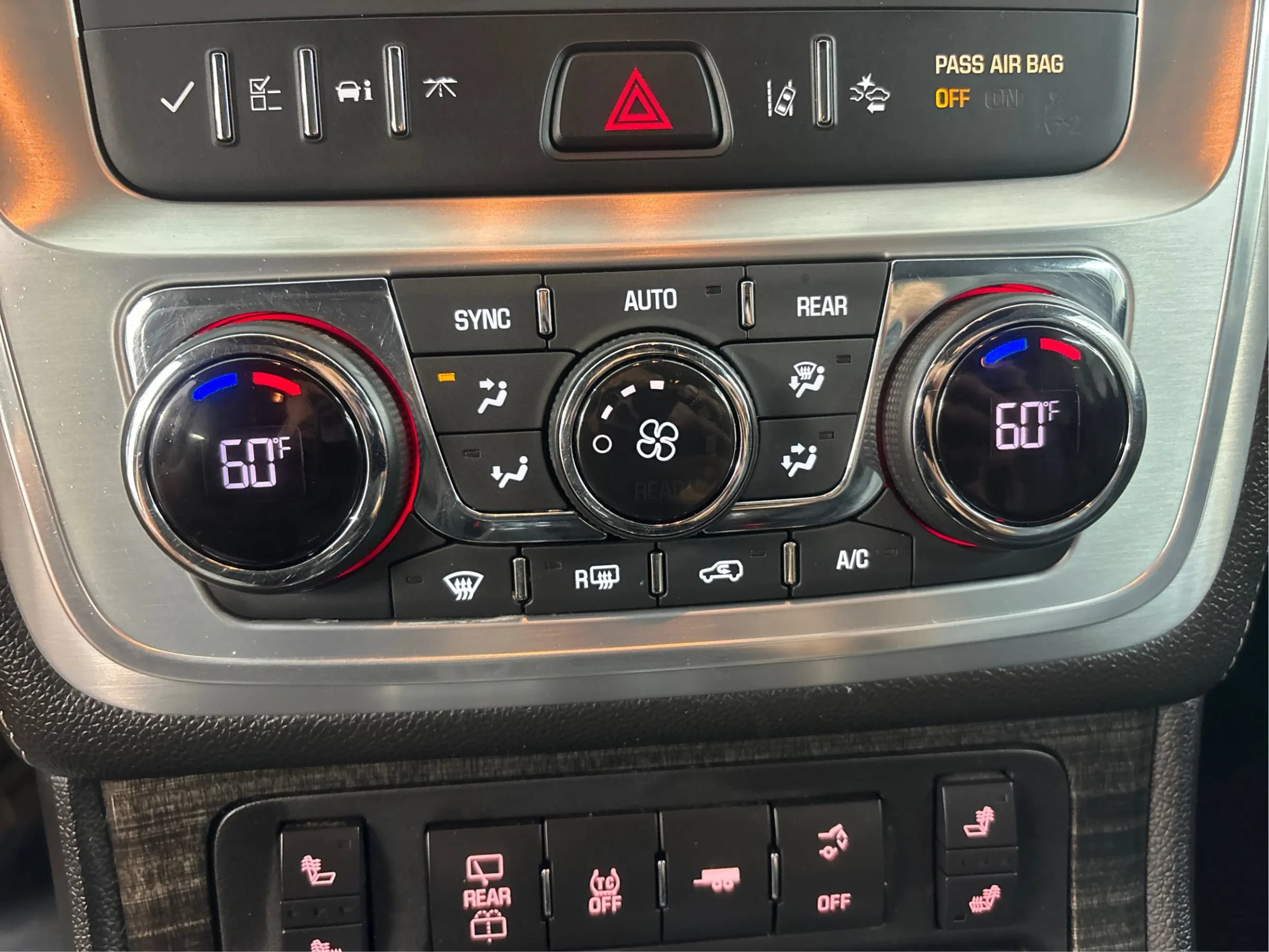 Used 2017 GMC Acadia Limited SLT AWD/4WD image 33