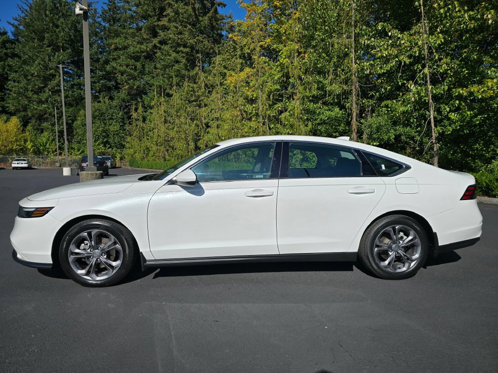 Certified 2024 Honda Accord EX image 28