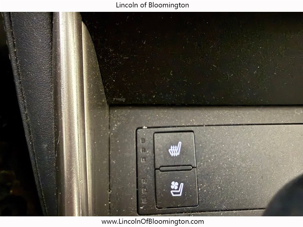 Used 2016 Lexus IS 300 AWD image 37