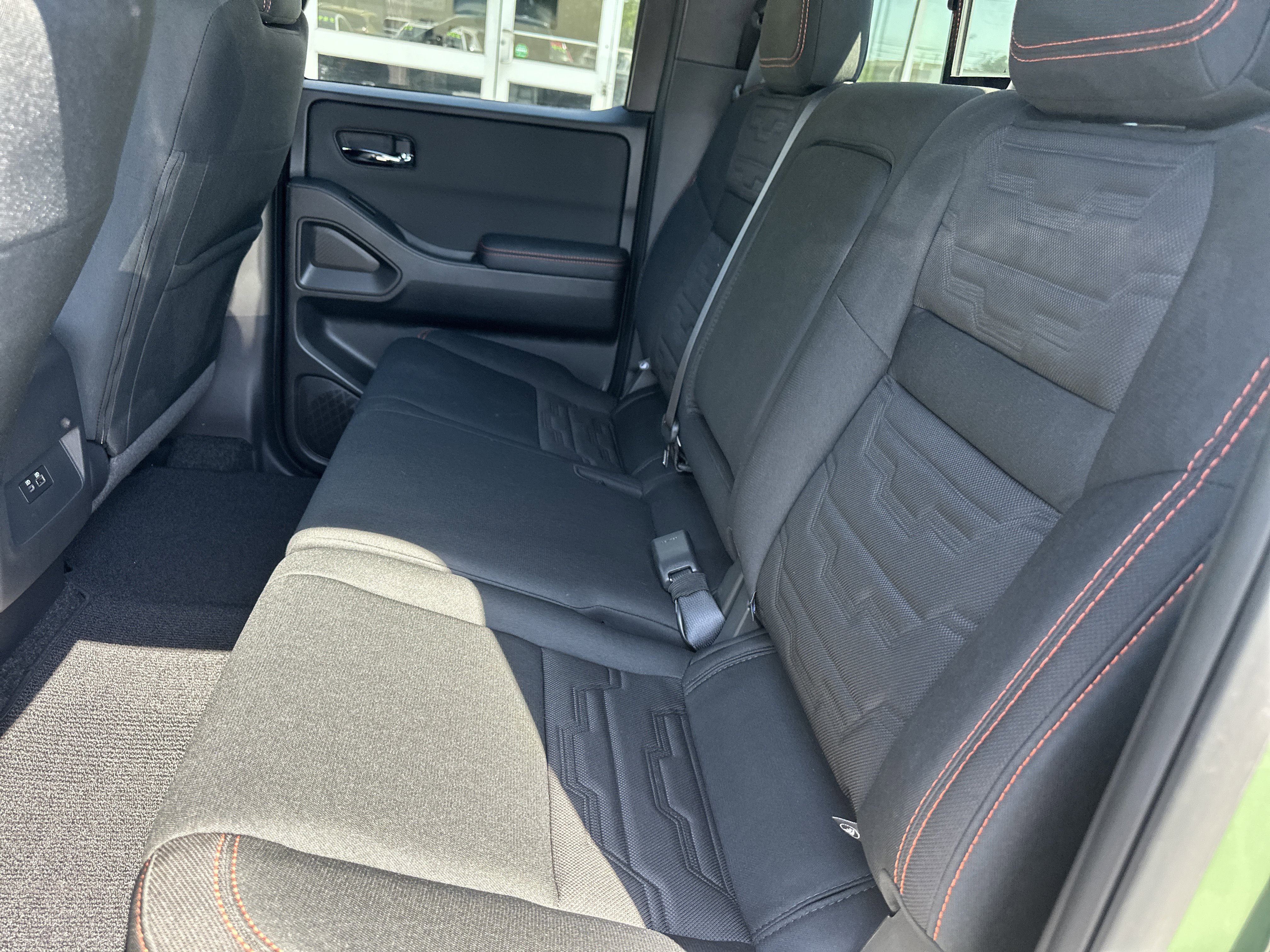 Used 2024 Nissan Frontier PRO-4X w/ Off-Road Protection Package AWD/4WD image 12