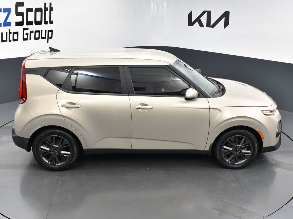 Used 2020 Kia Soul EX image 22