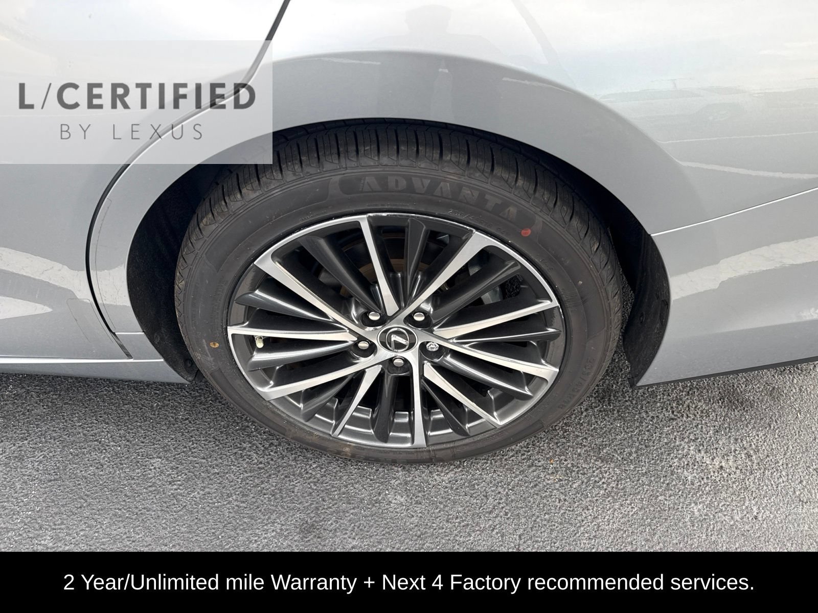 Used 2023 Lexus ES 350 w/ Premium Package FWD image 17