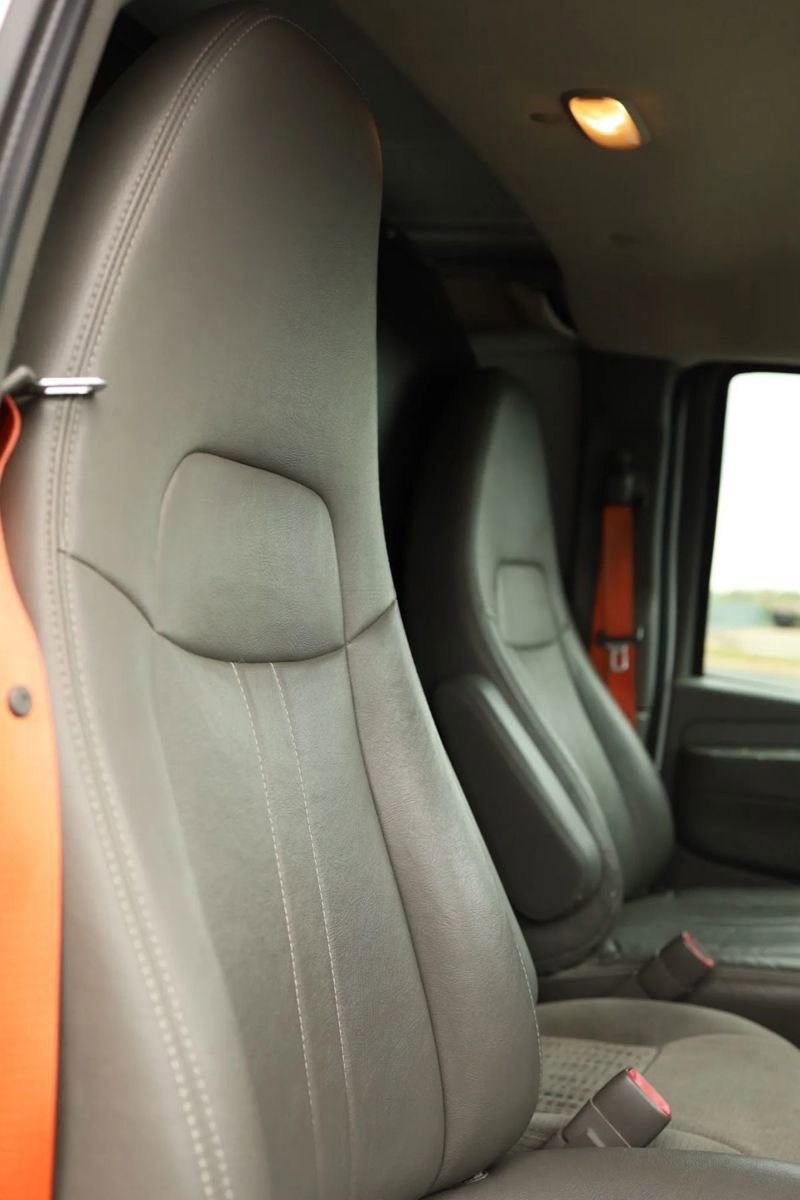 Used 2013 Chevrolet Express 2500 image 40