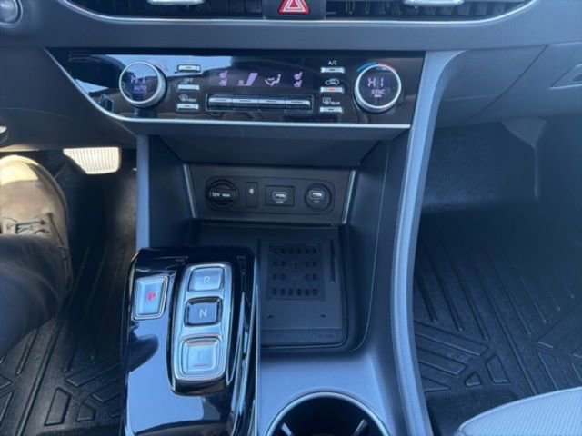 Used 2022 Hyundai Sonata Limited FWD image 30