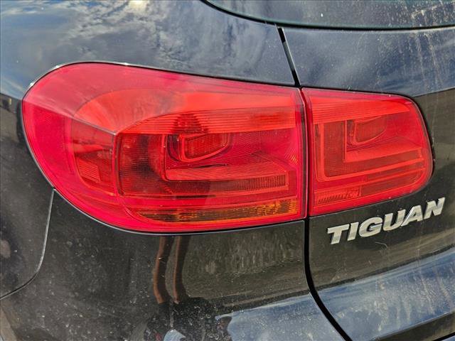 Used 2017 Volkswagen Tiguan Wolfsburg Edition image 9
