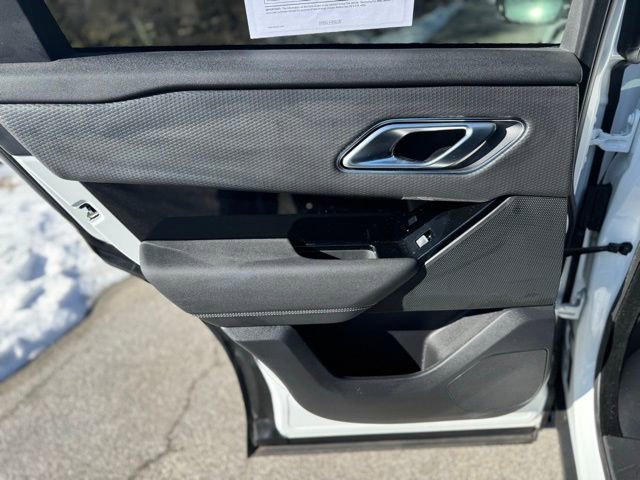 Used 2022 Land Rover Range Rover Velar R-Dynamic S image 12