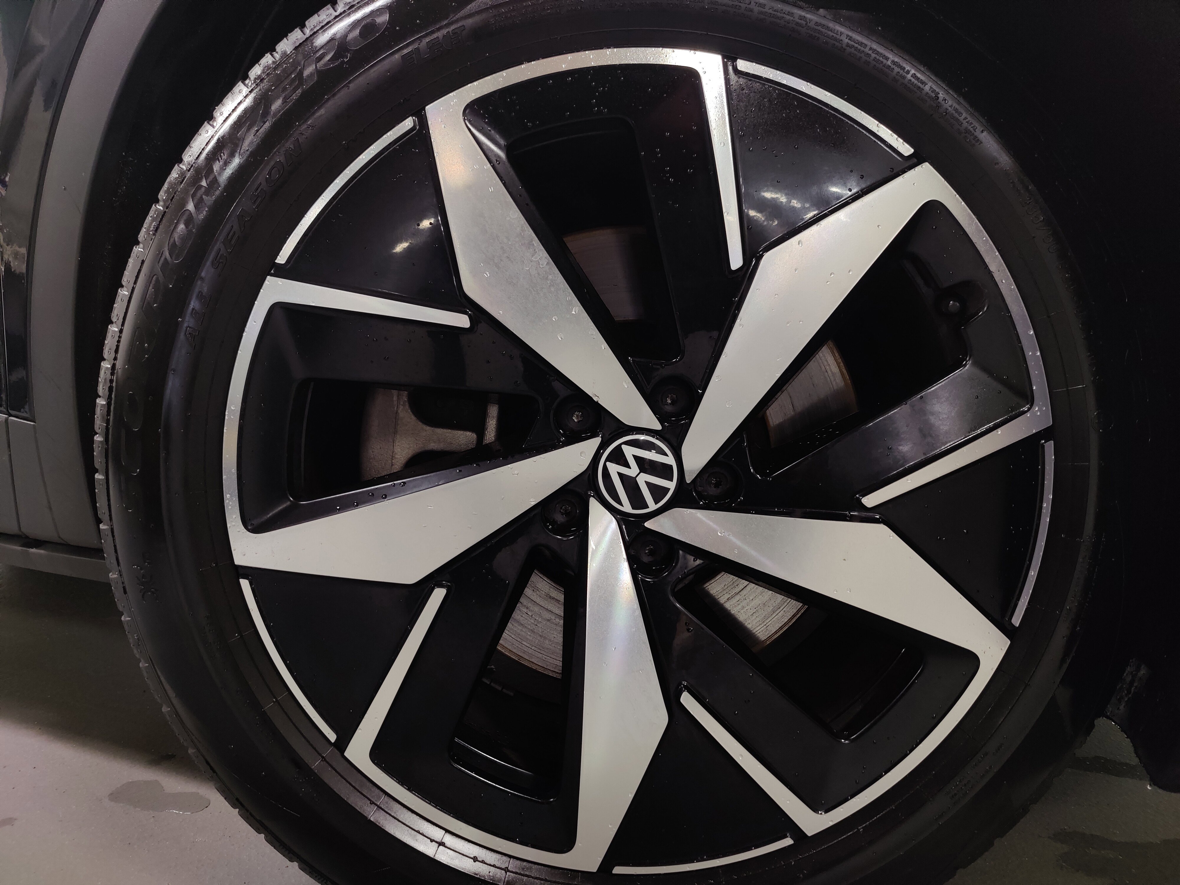 Certified 2023 Volkswagen ID.4 Pro S image 25