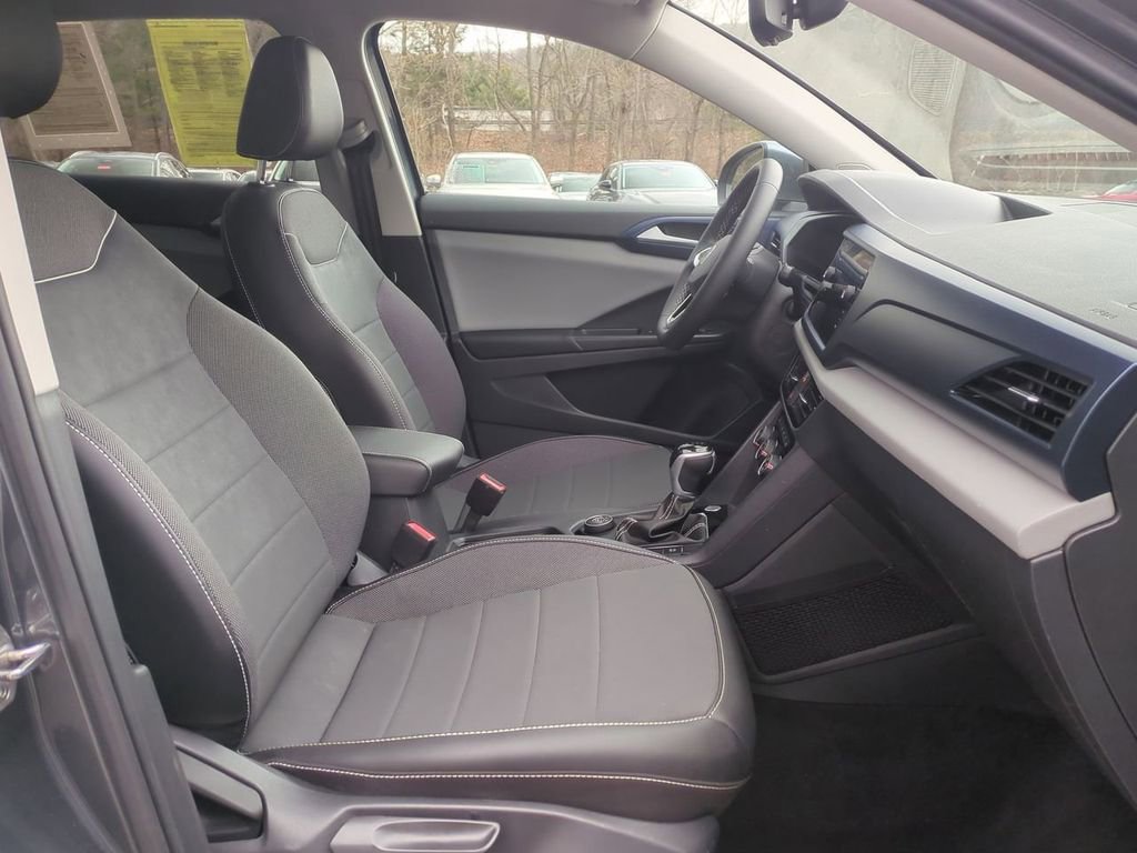 Used 2023 Volkswagen Taos SE AWD/4WD image 29