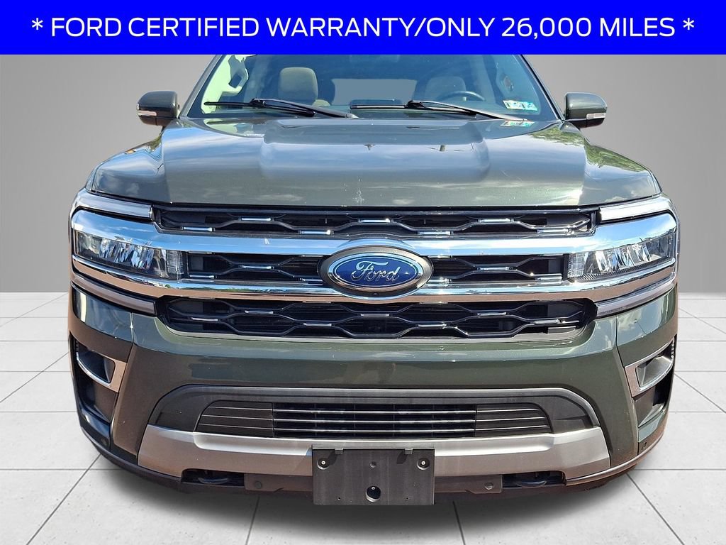 Used 2023 Ford Expedition Limited AWD/4WD image 2