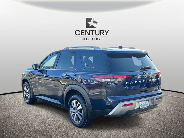 Used 2022 Nissan Pathfinder SL w/ Cargo Package image 4
