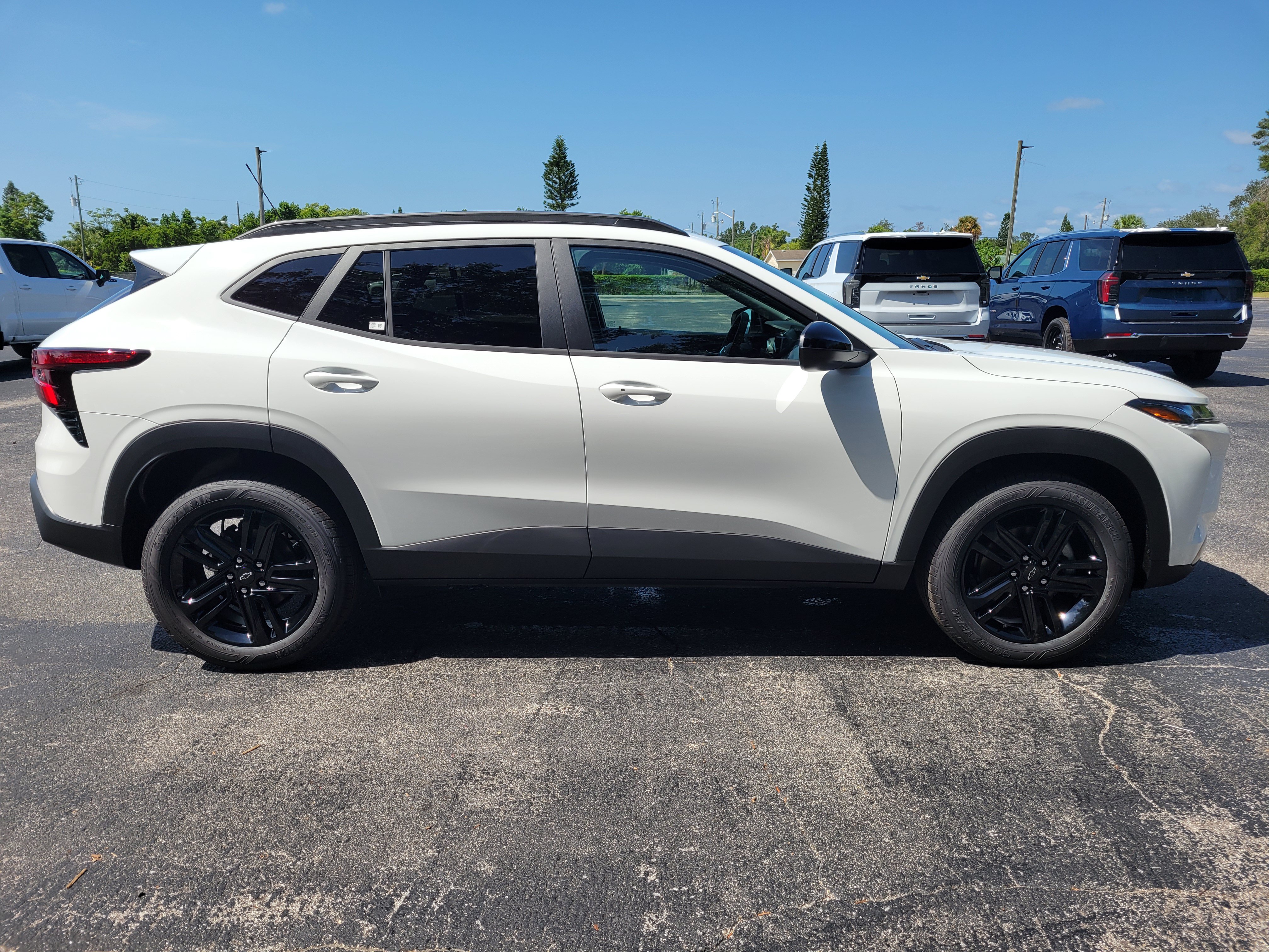 New 2026 Chevrolet Trax ACTIV w/ Driver Confidence Package FWD image 4