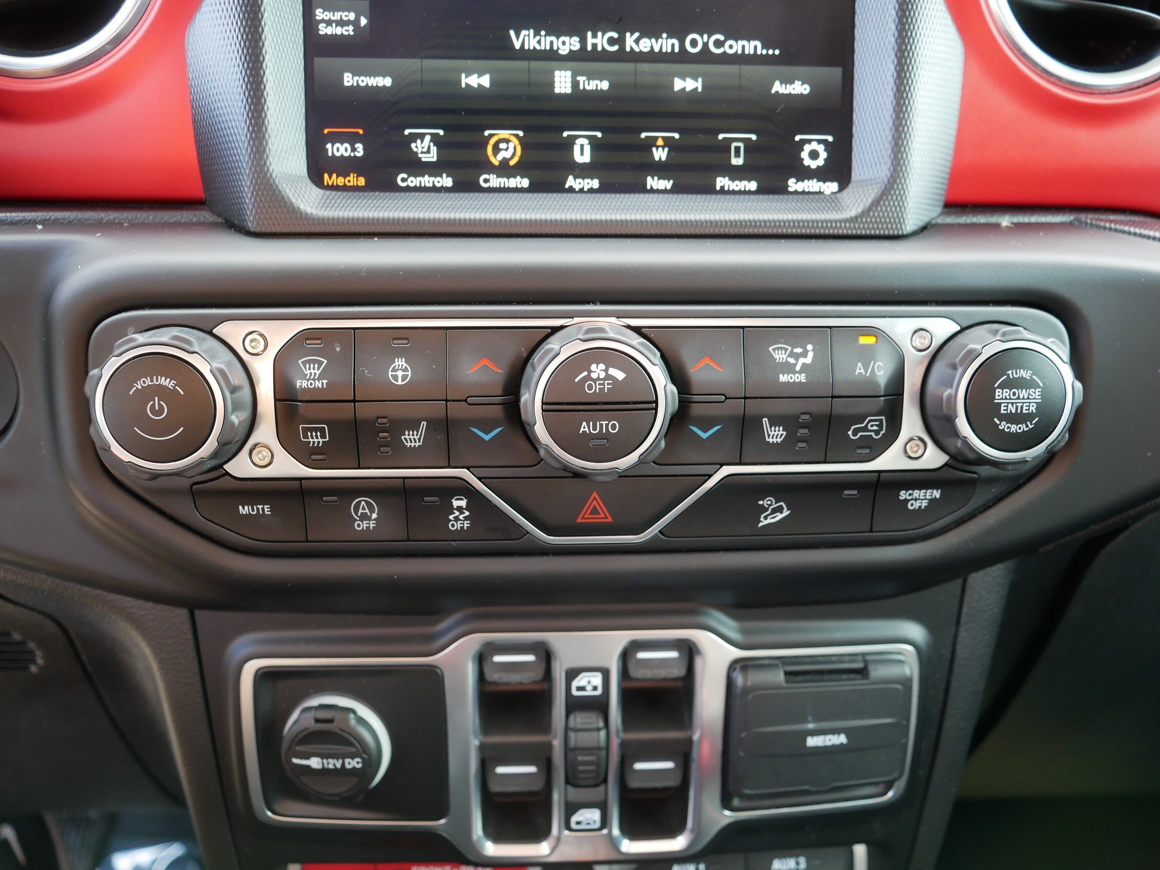 Used 2021 Jeep Wrangler Unlimited Rubicon AWD/4WD image 23