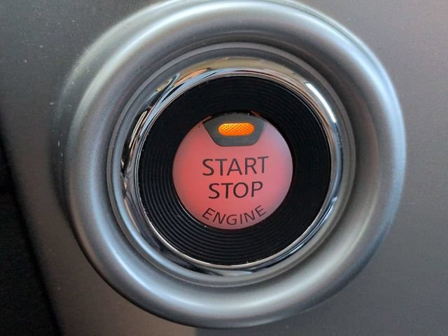 Used 2020 Nissan Titan SV w/ SV Convenience Package RWD image 28