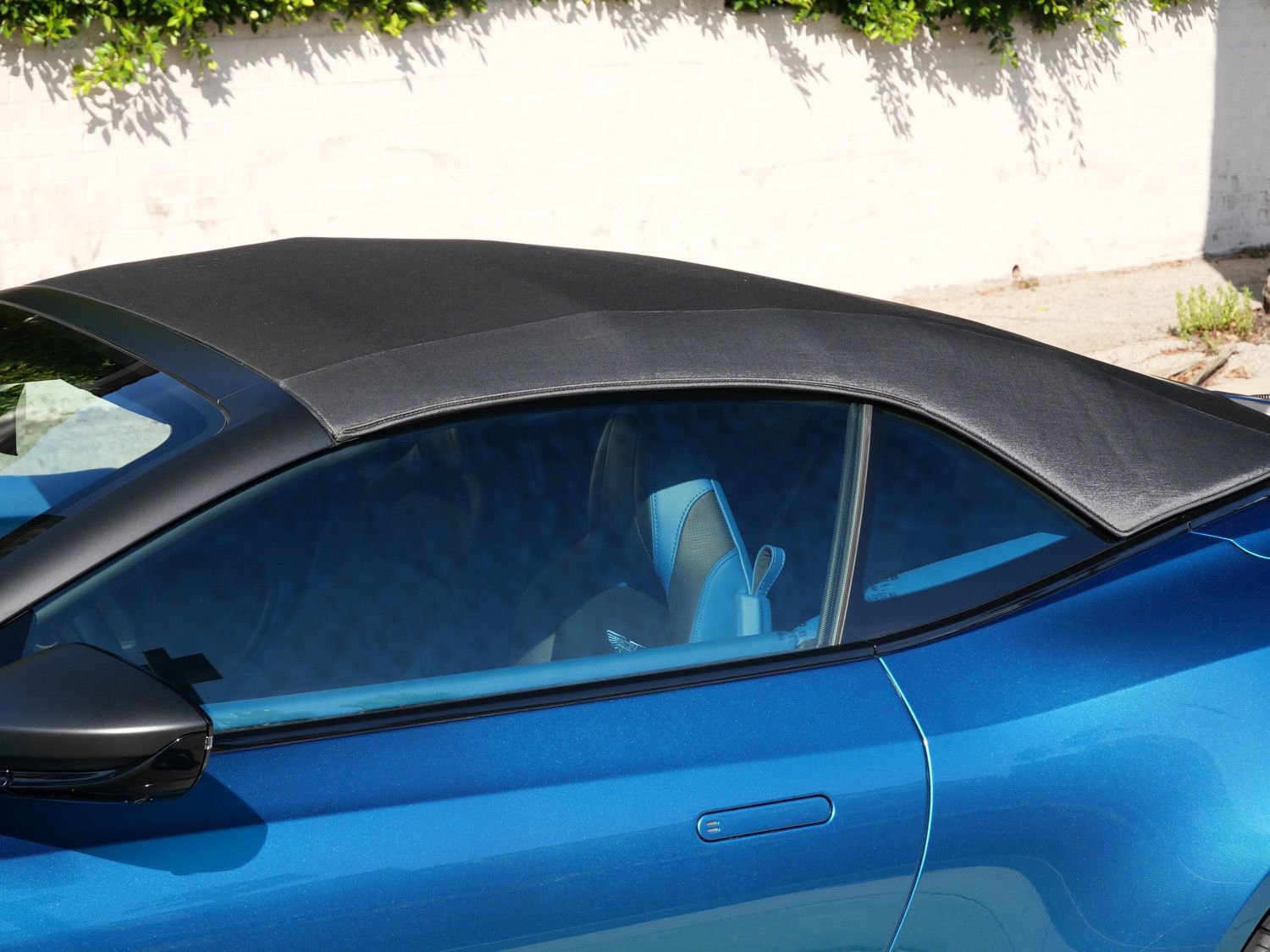 Used 2020 Aston Martin DBS Superleggera Volante image 13