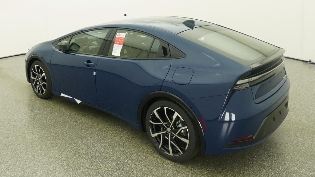 New 2026 Toyota Prius Plug-In Hybrid FWD image 5