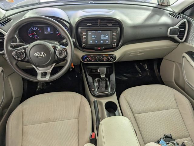 Used 2020 Kia Soul LX image 16