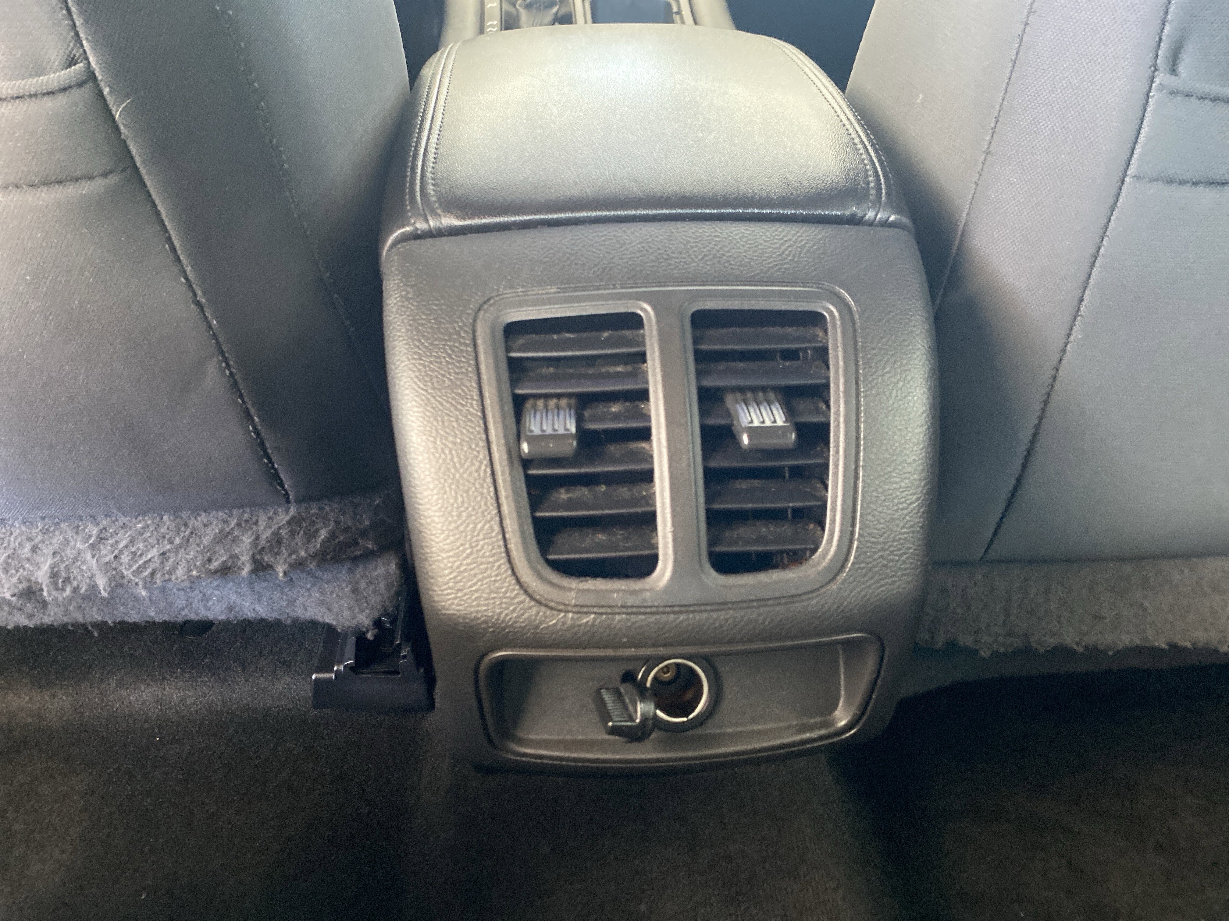 Used 2018 Ford Taurus SEL image 20