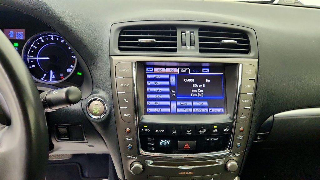 Used 2013 Lexus IS 250C w/ Luxury Pkg RWD image 20