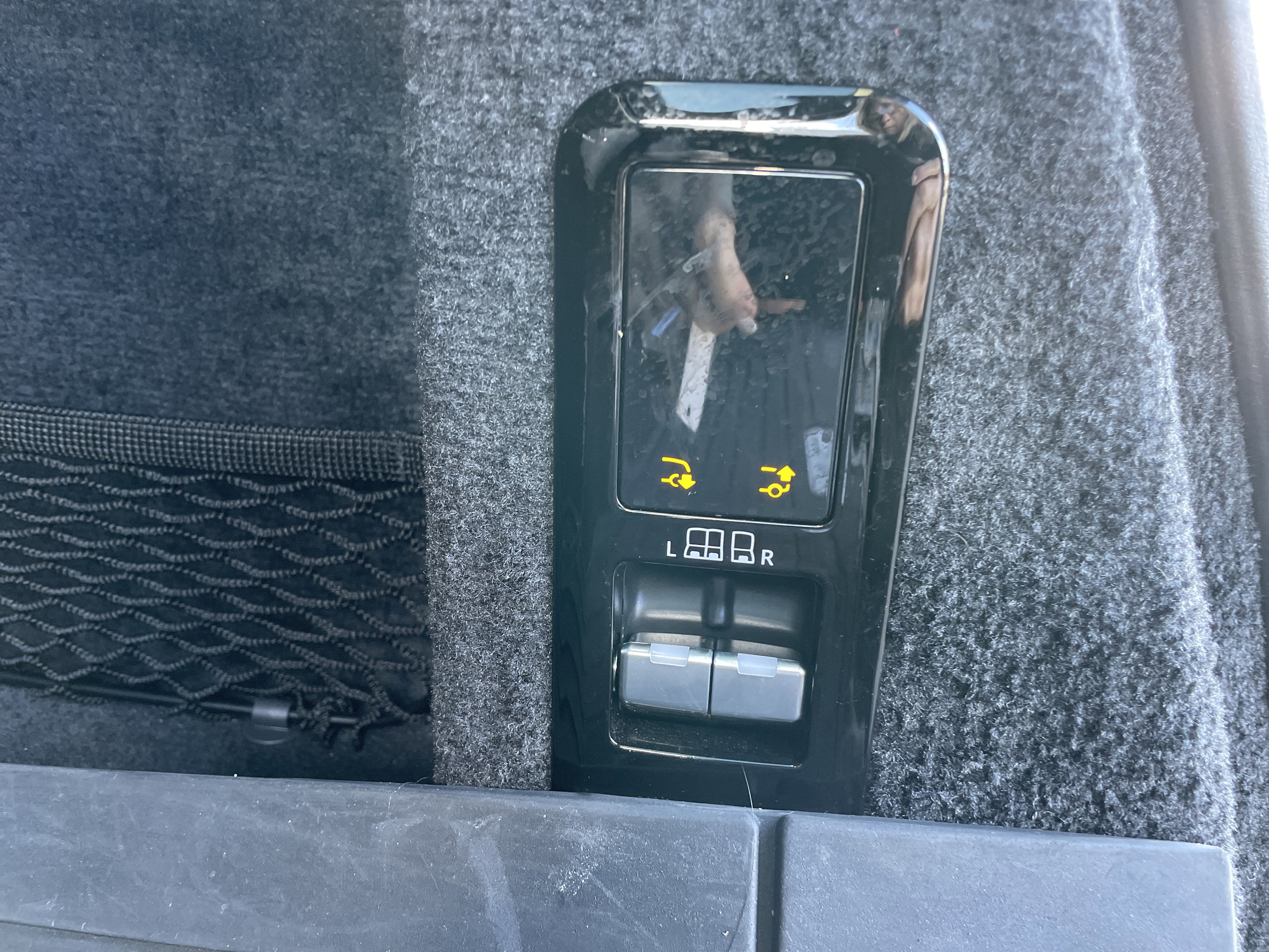 Used 2024 Land Rover Range Rover Sport Dynamic SE image 27