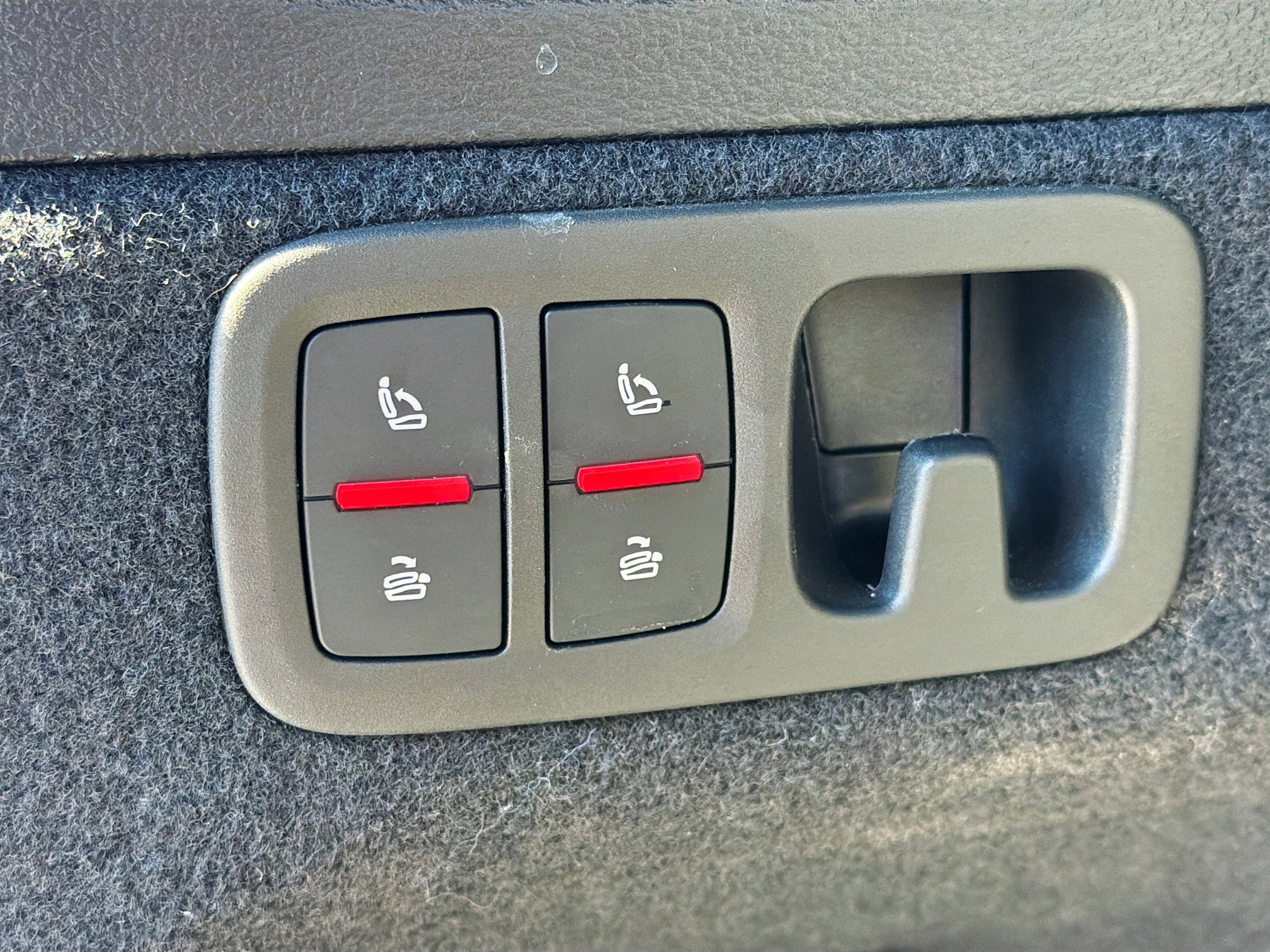 Certified 2025 Audi Q7 3.0T Premium Plus image 12