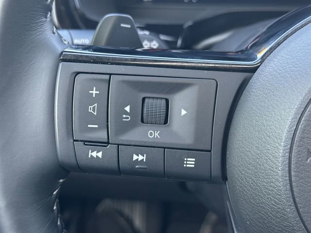 Certified 2025 Nissan Pathfinder Platinum FWD image 26