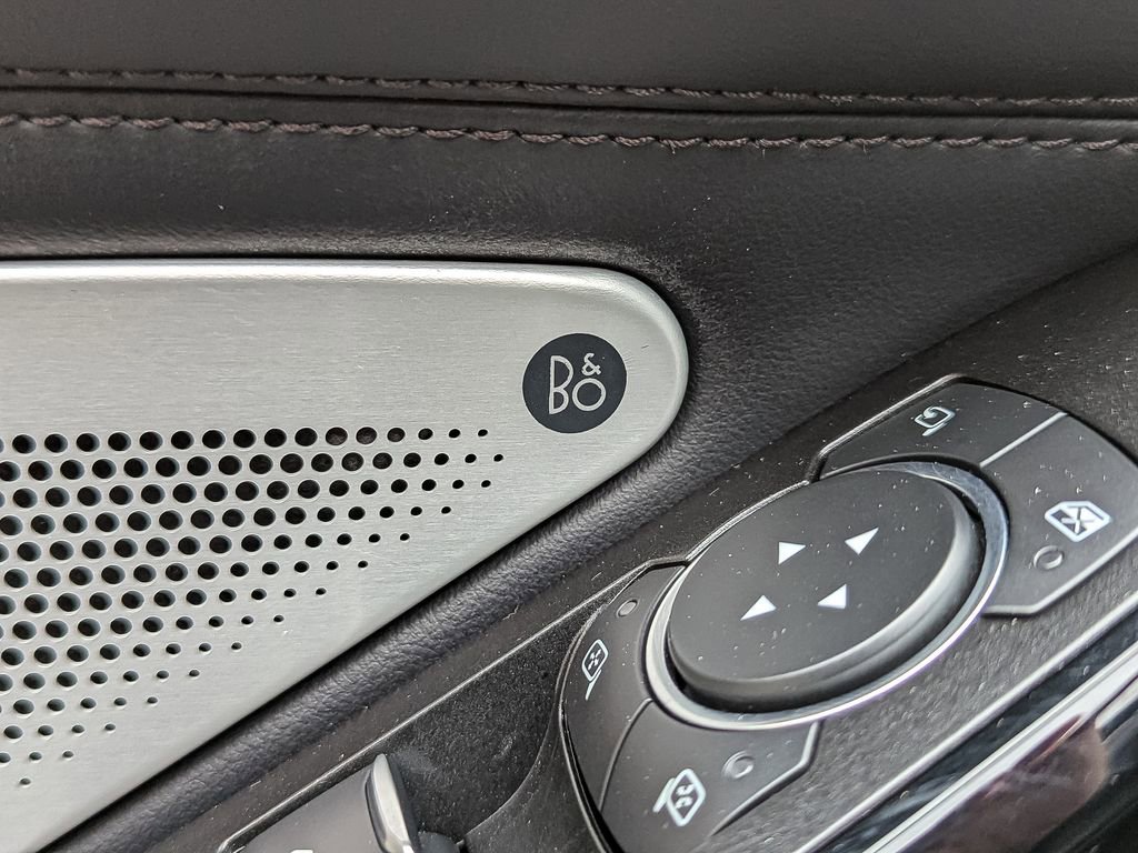 Used 2022 Ford Explorer Platinum w/ Equipment Group 601A image 16