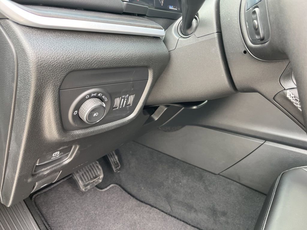 New 2026 Jeep Grand Cherokee L Limited image 7