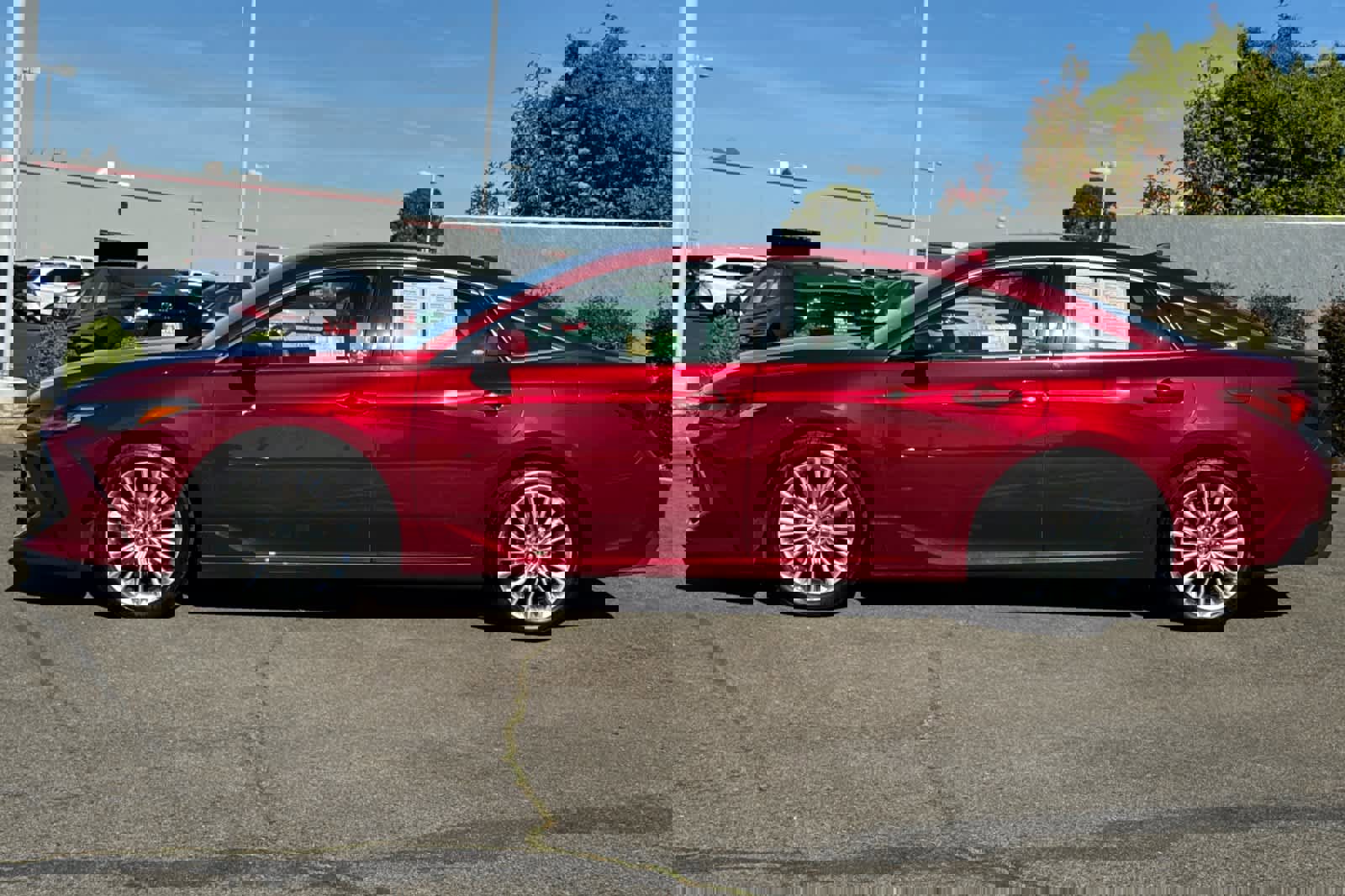 Used 2019 Toyota Avalon Limited w/ Advanced Safety Package image 9