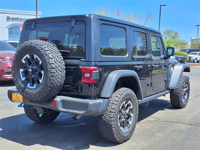 Used 2024 Jeep Wrangler Unlimited Rubicon 4xe image 3
